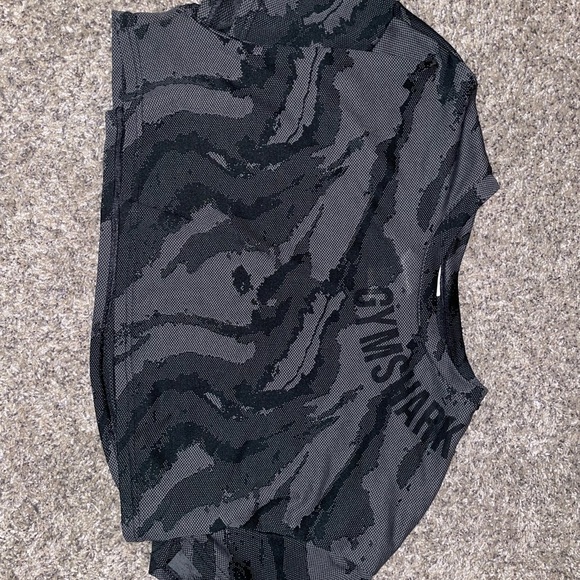 Gymshark power crop top - Picture 2 of 3